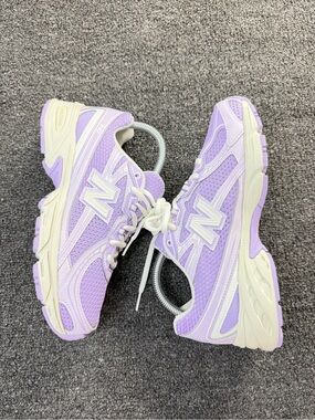 New Balance 740 Women's Purple Running Sneakers